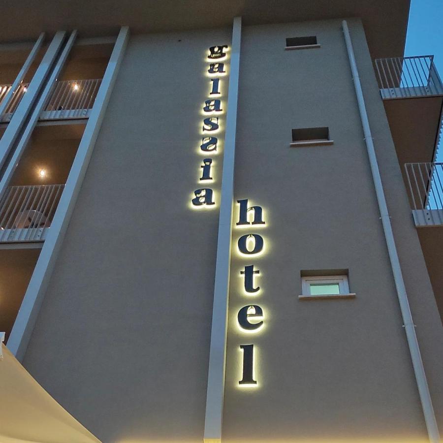 Hotel Galassia Rimini Kültér fotó